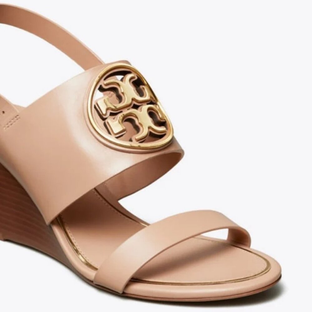 Tory Burch Neutral Blush Leather Wedge Sandals with Gold Logo - Picture 4 of 13